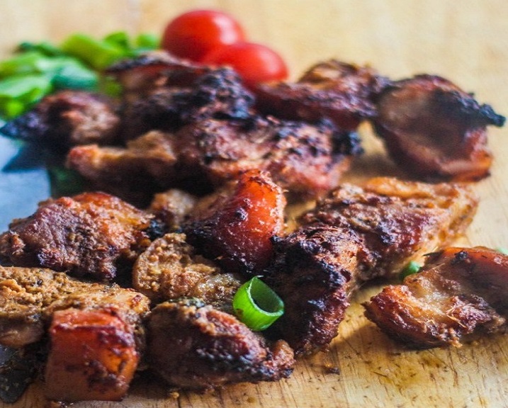 Domedo: The Spicy Popular Street Food In Ghana