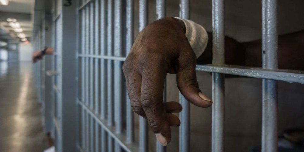 5 remanded over alleged murder of 2 police officers