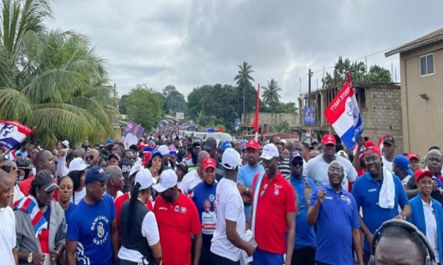 Bawumia shakes Akuapim North with “Possibilities Tour”