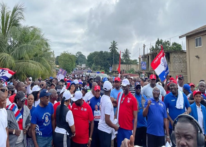 Bawumia shakes Akuapim North with “Possibilities Tour”