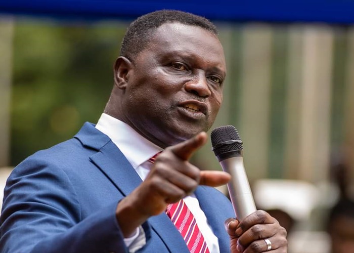 100,000 students receive govt loans, scholarships