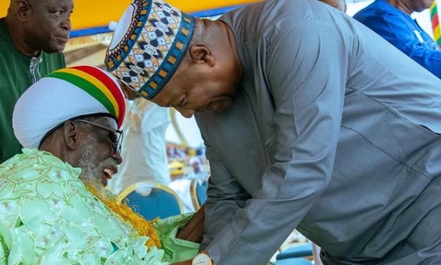 President Mahama Calls for unity at Eid Al-Fitr celebration