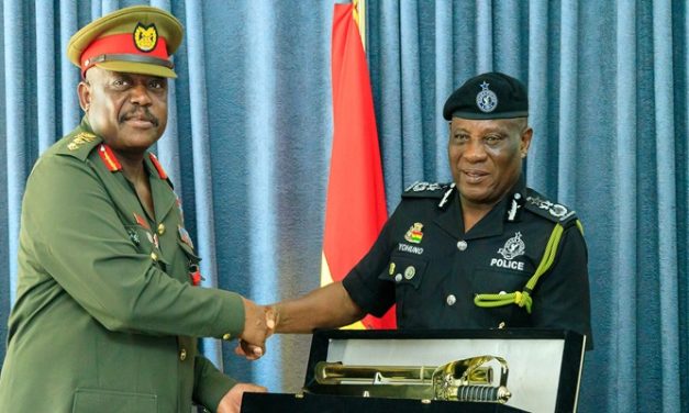 IGP receives CDS at the national police headquarters with a guard of honour