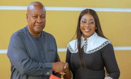 Mahama swears in 2nd Deputy BoG Governor